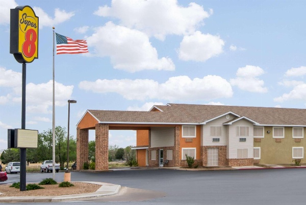 Super 8 de Wyndham Portales image 1