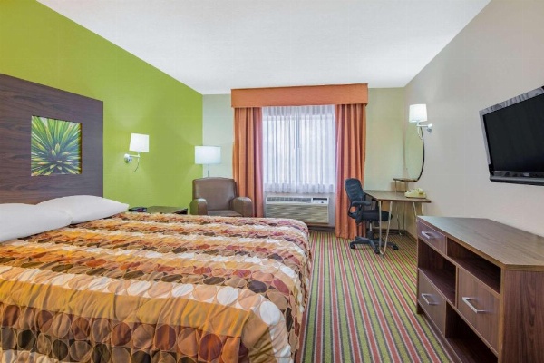 Super 8 de Wyndham Portales image 10