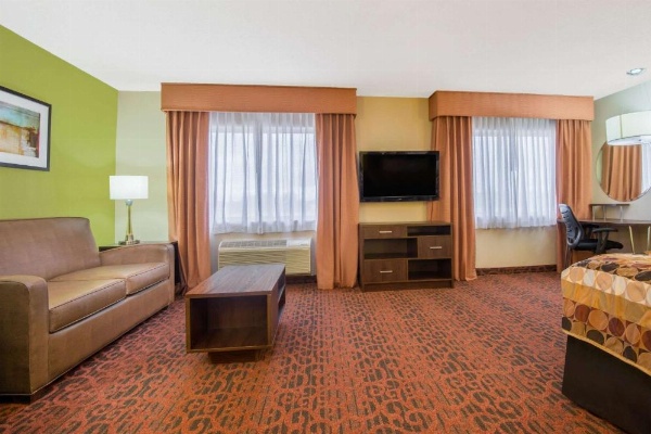 Super 8 de Wyndham Portales image 11