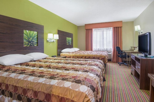Super 8 de Wyndham Portales image 15