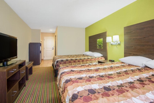 Super 8 de Wyndham Portales image 16