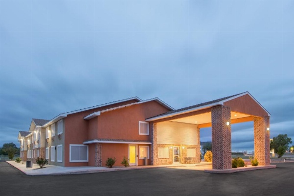 Super 8 de Wyndham Portales image 29