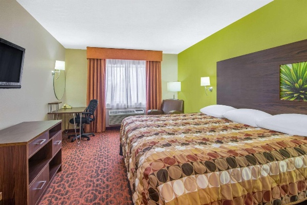Super 8 de Wyndham Portales image 6